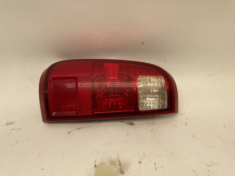2008-2016 FORD F250SD F350SD LH LEFT DRIVER SIDE TAIL LIGHT OEM RECTANGULAR