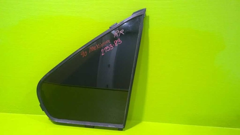 89 90 91 92 93 94MAXIMA PASSENGER RIGHT REAR VENT GLASS OEM 2753-83