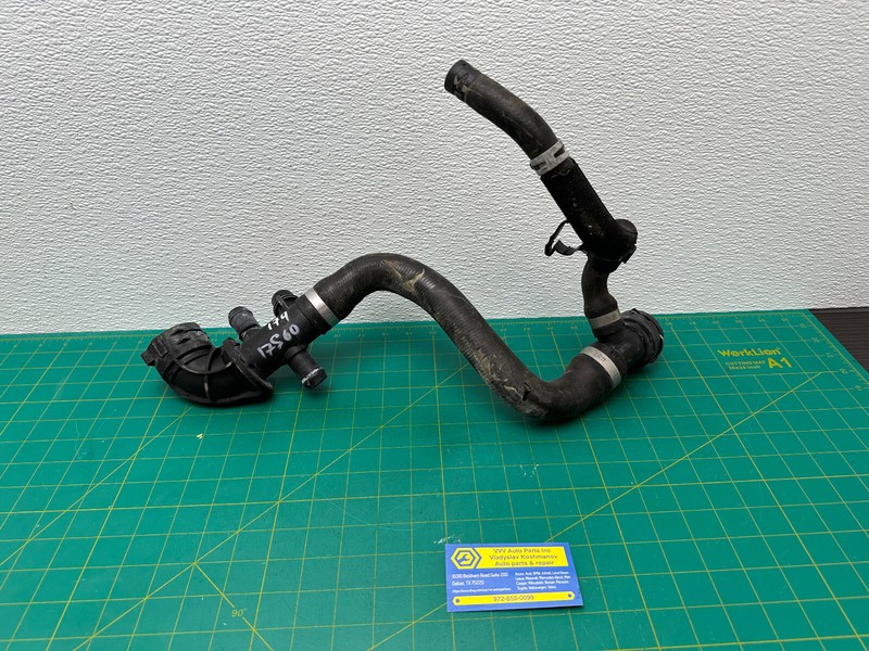 15-18 Volvo S60 V60 T5 2.0L engine COOLANT HOSE OEM