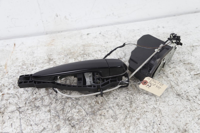 2012 - 2018 BMW 328i 330i 335i F30 RIGHT REAR DOOR HANDLE W/ LATCH BLACK 475