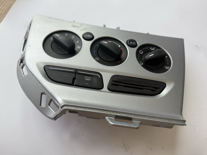 13-14 Ford Focus Heater Heater AC Air Temperature Control Panel OEM CM5T19980AE