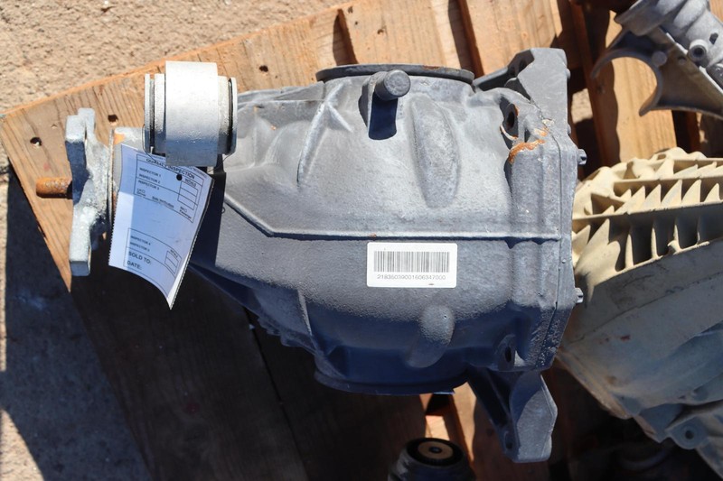 2012-2018 MERCEDES CLS550 W218 RWD FRONT DIFF DIFFERENTIAL AXLE CARRIER OEM