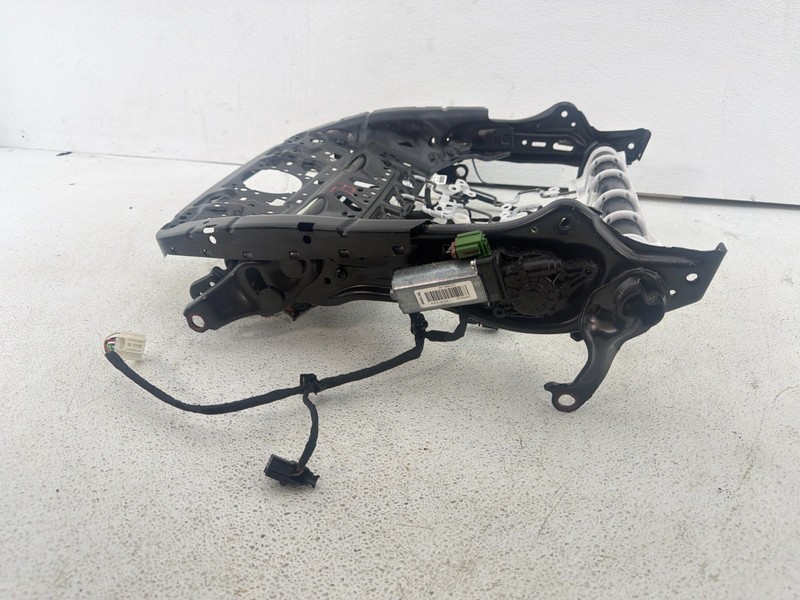 17-2025 AUDI A4 FRONT LEFT DRIVER SIDE SEAT LOWERFRAME ADJUSTER OEM no rails!!