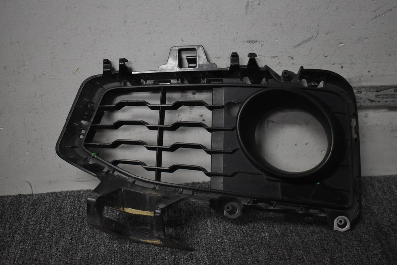 BMW F32 FOG LIGHT BEZEL LEFT SIDE FACTORY OEM