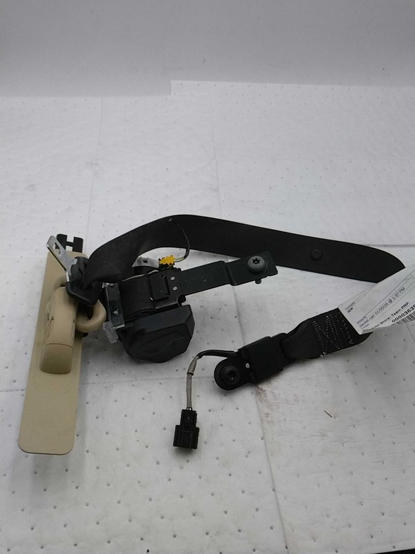 Used Front Right Seat Belt Front fits: 2017 Ford Flex bucket passenger retractor