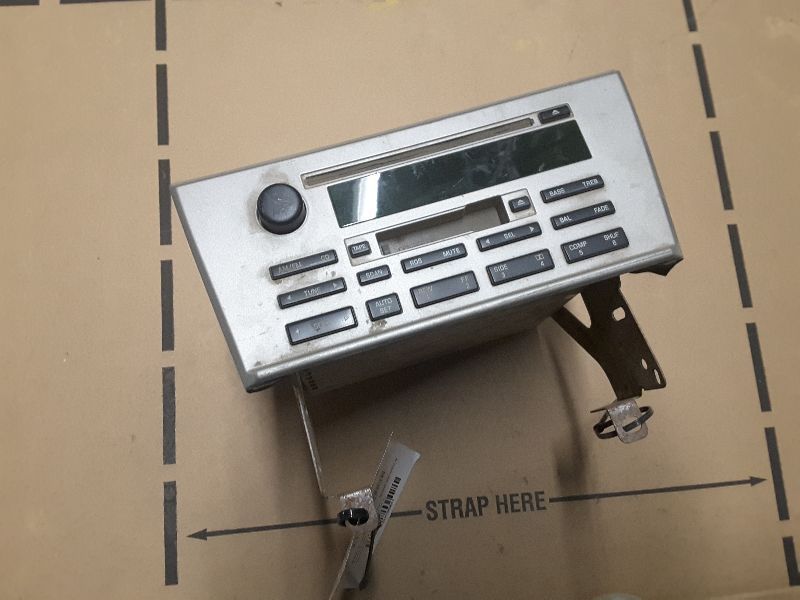 03 04 05 LINCOLN LS AUDIO EQUIPMENT AM-FM-CD 6 DISC IN DASH ID 3W4T-18C815-AC