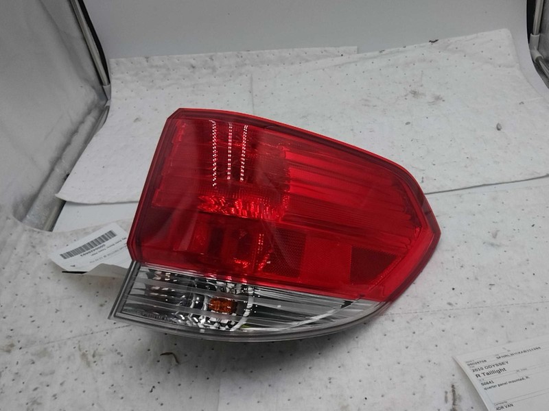 2010 Honda Odyssey Right Tail Light Assembly Silver OEM Used 150K Miles