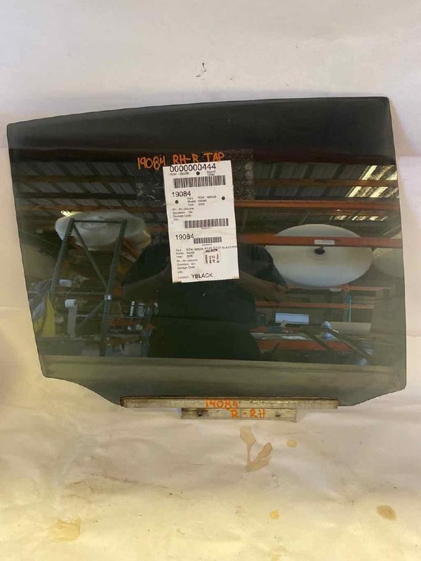 Rear Door Glass/window LEXUS RX330 Right 04 05 06