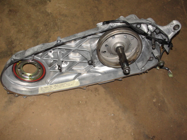 03 HONDA FSC 600 A SILVERWING DRIVE BELT CASE TRANSMISSION GEAR AXLE FSC600