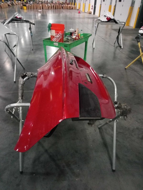 Jaguar XE 2017 Trunk Lid RED T2H1056 0692