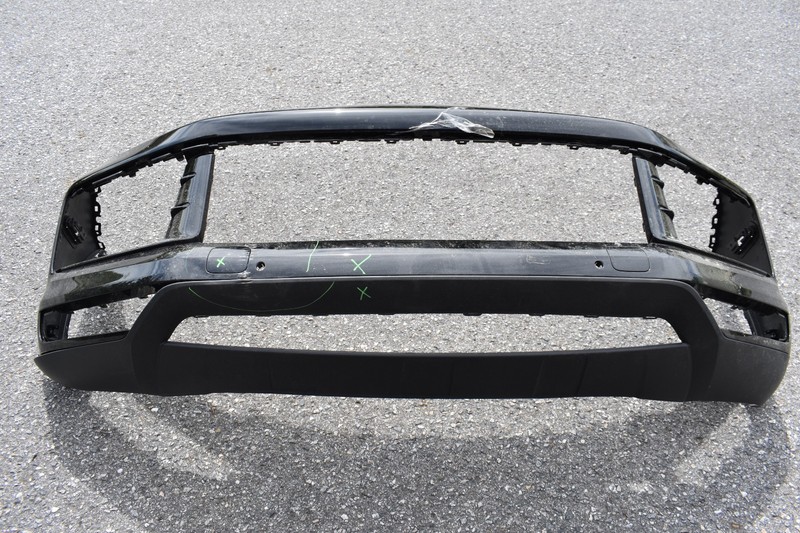 OEM 2018-2021 PORSCHE CAYENNE FRONT BUMPER 9Y0807061