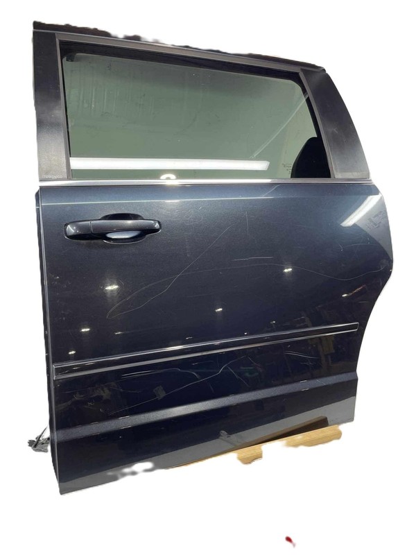2008-2020 Dodge Caravan Lh Driver Rear Door Assembly W/Panel Power Close Scratch