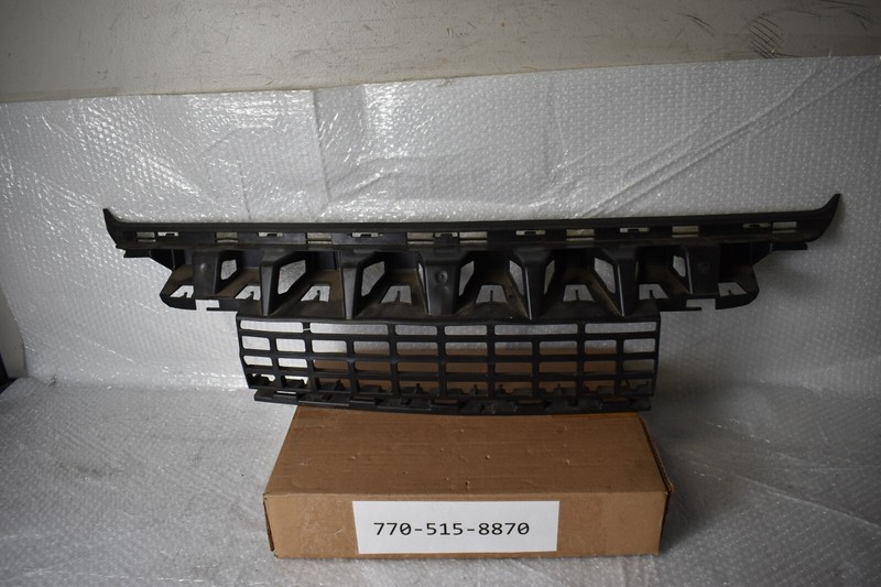 MERCEDES BENZ MAYBACH W240 BUMPER GRILLE FACTORY OEM A2408855565