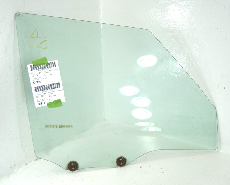 1982-1988 Chrysler Lebaron Sdn Wgn Front Door Window Glass Passenger Right OEM