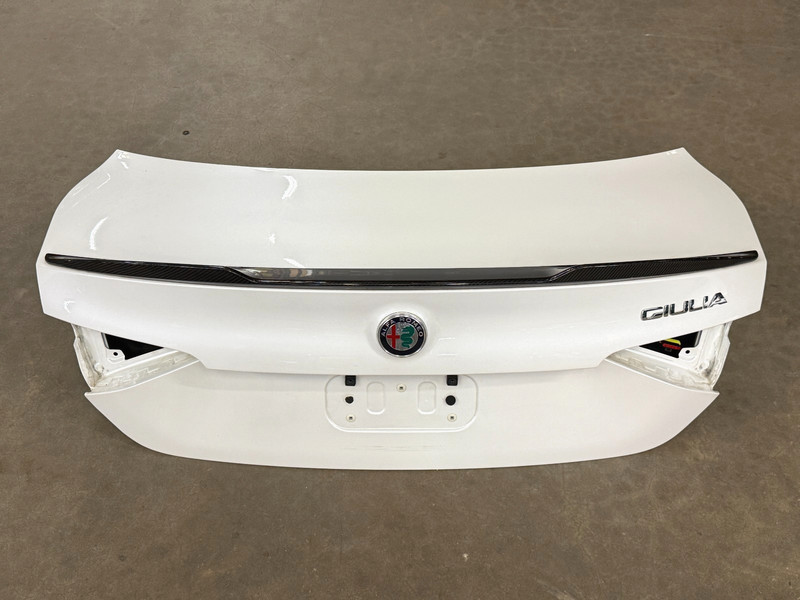 ⭐17-20 ALFA ROMEO GIULIA QUADRIFOGLIO REAR TRUNK DECK LID HATCH ASSY OEM LOT2716