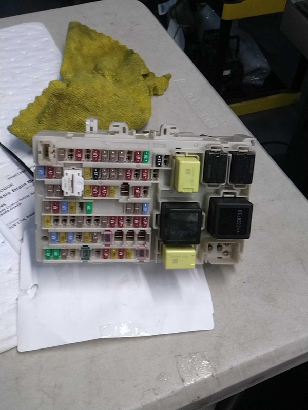 2023 Nissan Rogue Body Control Module OEM 1.5L Grey 27K Miles NJ25-22002-548746