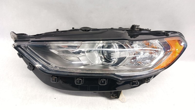 17-'20 FORD FUSION Left driver headlight halogen w/LED accent OEM Grade A!