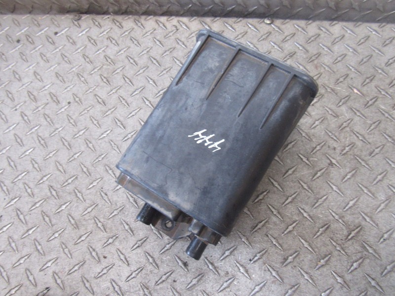 01 CHRYSLER VOYAGER FUEL VAPOR CANISTER 2.4L 4CYL