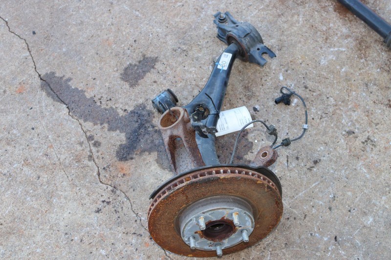 2016-2021 HONDA CIVIC SEDAN FRONT LEFT SPINDLE KNUCKLE HUB W/ CONTROL ARM OEM
