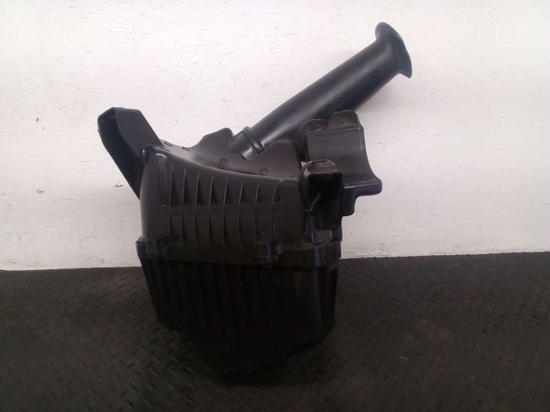 2009-2011 Buick Enclave 3.6L Air Cleaner Box OEM 25947086