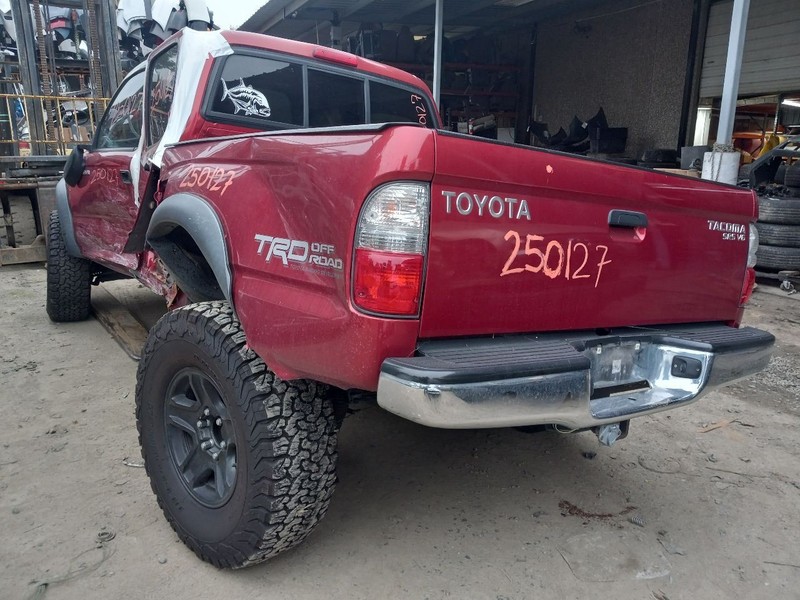 Rear Axle 2WD Crew Cab 4 Door With Differential Lock Fits 96-04 TACOMA 573106
