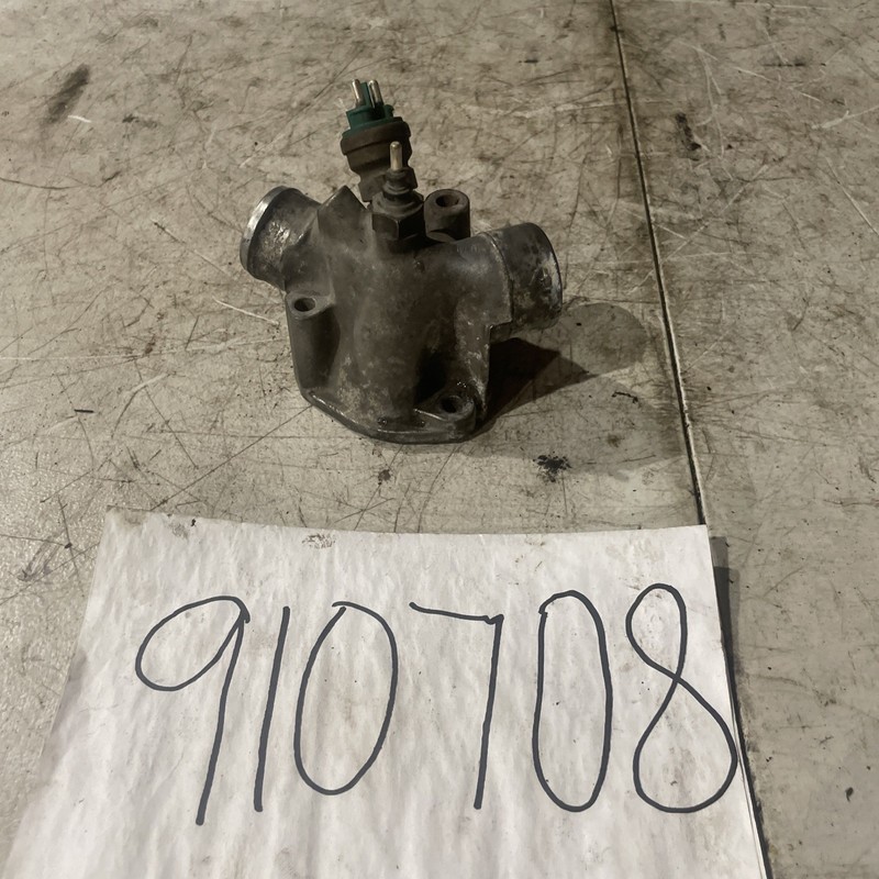 86-91 MERCEDES W126 420SEL 560SEL 560SEC THERMOSTAT HOUSING OEM