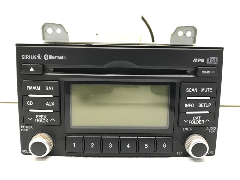 2011 - 2014 Kia Sedona Radio Stereo Receiver AM FM CD Player Sirius / Bluetooth