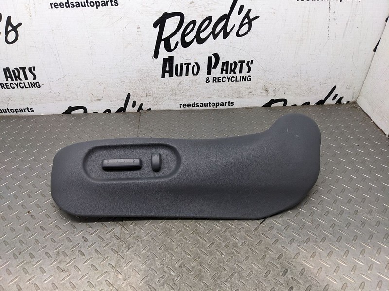 05-10 Odyssey Left LH Driver Front Power Seat Trim Switch Control Gray 1184074