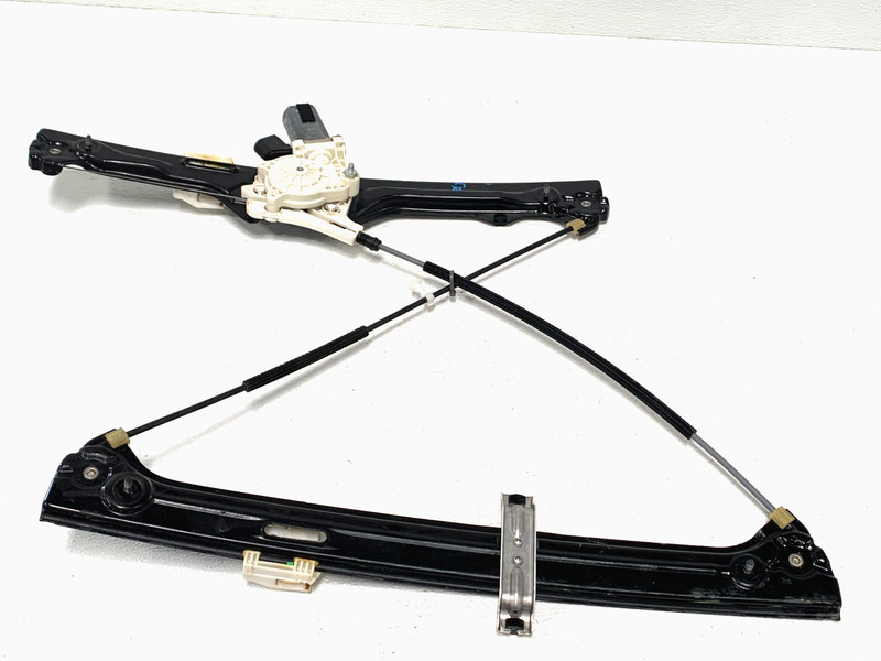 12 13 BMW X5 E70 FRONT RIGHT PASSENGER DOOR WINDOW LIFTER REGULATOR OEM #A0.11