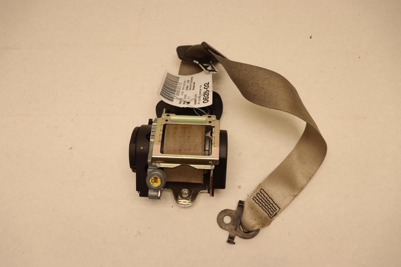 2011-2016 BMW 535I F10 FRONT RIGHT PASSENGER SIDE SEAT BELT OEM