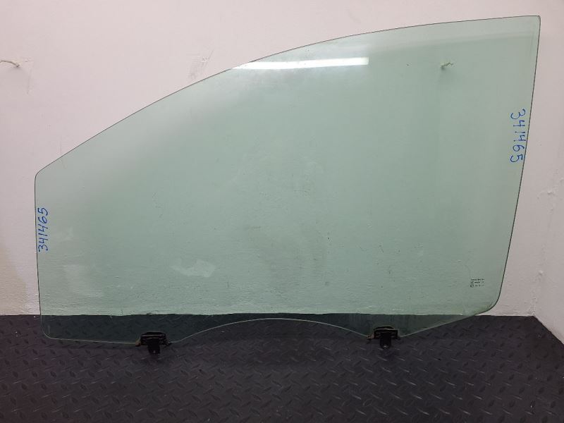 11-20 Toyota Sienna Front Left Driver Door Glass Window OEM 68102-08051