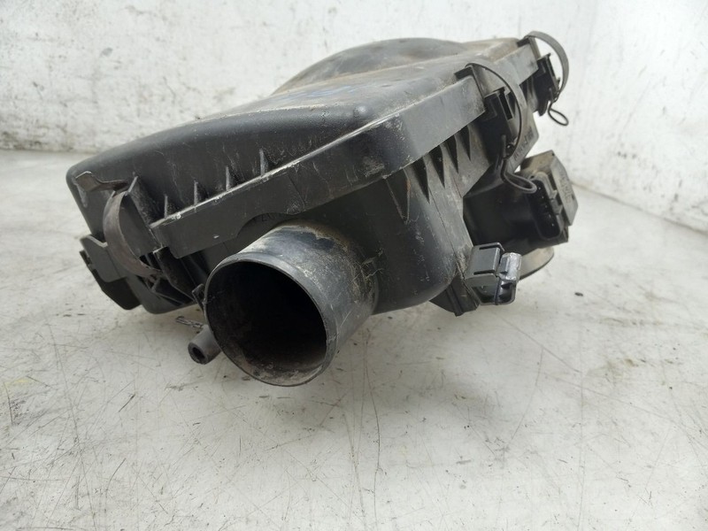 01 02 03 TOYOTA PRIUS 1.5L AIR CLEANER