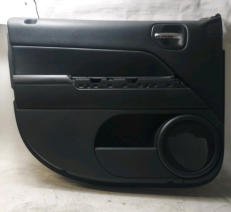 2014 Jeep Patriot Front Left Driver LF Driver Side Interior Door Panel Black OEM