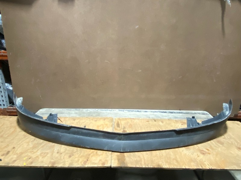 2013 to 2017 Chevrolet Traverse OEM Front Bumper Lower Valance 20983796 W2576 PS