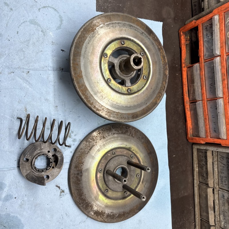 1980’sJohn Deere Sportfire Trailfire Snowmobile Driven Clutch Parts