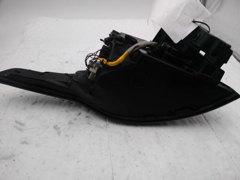 KIA Sportage 2023 Right Tail Light Assembly Black LITE SCRATCH 101K Mileage