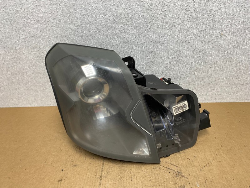 2003 to 2007 Cadillac CTS Right Passenger RH Halogen Headlight Oem AC3634 DW