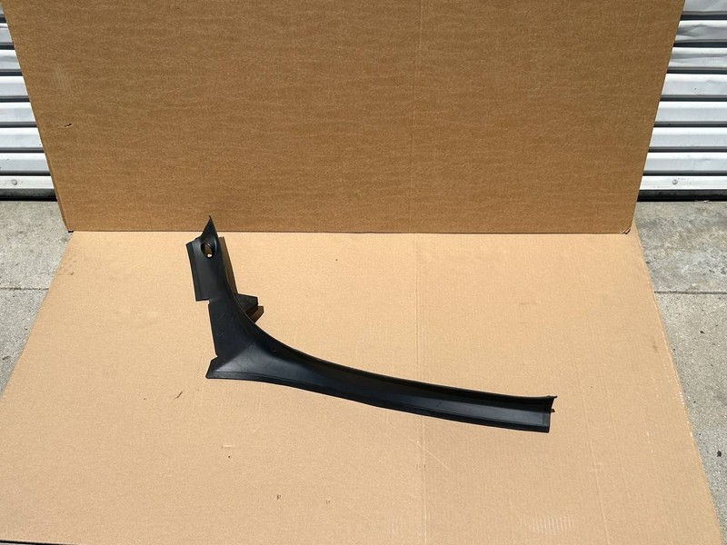 ✅TESLA MODEL X LIFT GATE TROUGH TRIM RIGHT 2016 2017 2018 2019 2020 1047321-00-E