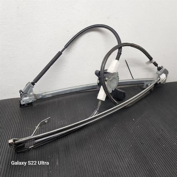 96-00 Chrysler Town Country Front Left Driver Window Regulator OEM 68037297AA