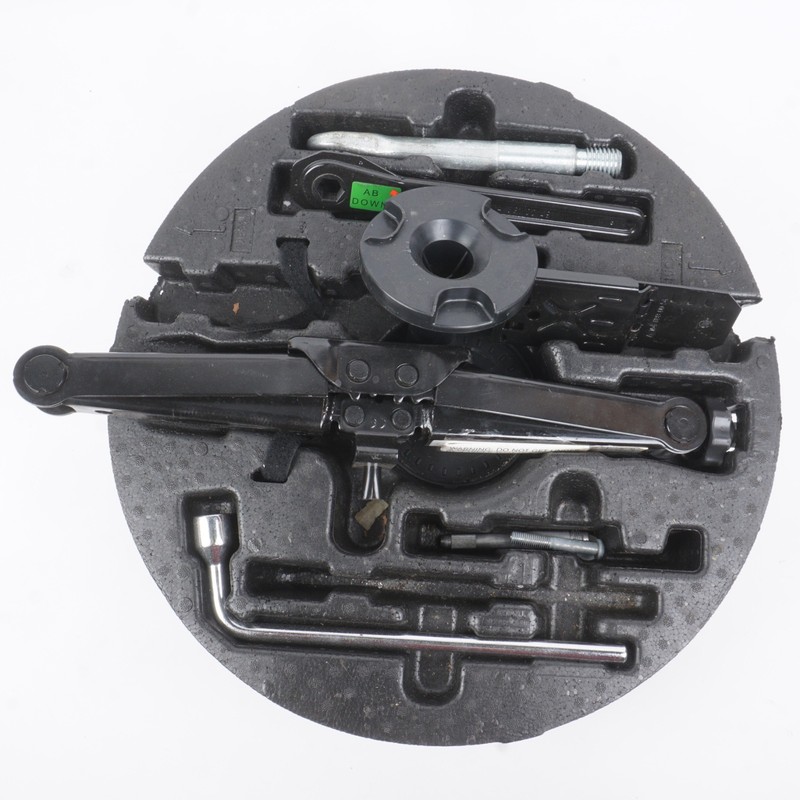 2013 - 2016 Mercedes GL450 X166 Floor Jack Tool Kit W/ Foam Holder OEM