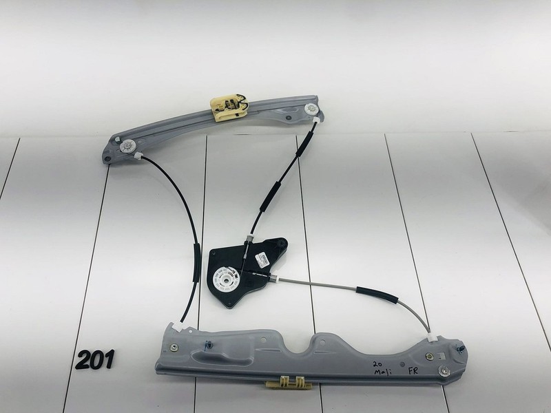 16-24 CHEVROLET MALIBU FRONT RIGHT PASSENGER SIDE DOOR WINDOW REGULATOR OEM