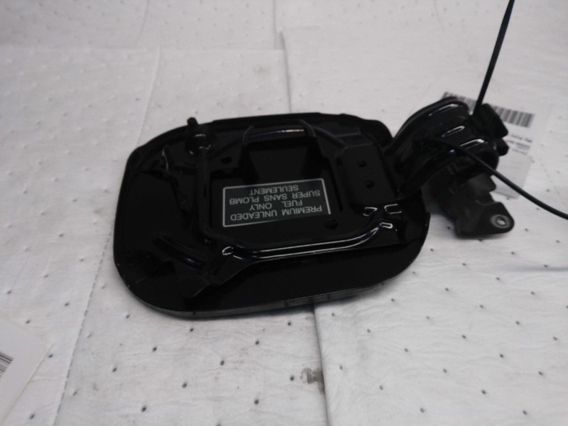 2015 INFINITI QX70 Fuel Filler Door Black Used OEM Part NJ25-23178-586758