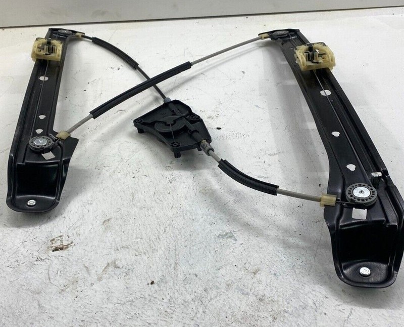 GENUINE 18-21 VOLKSWAGEN ATLAS FRONT RIGHT DOOR WINDOW REGULATOR OEM 3CN837462A
