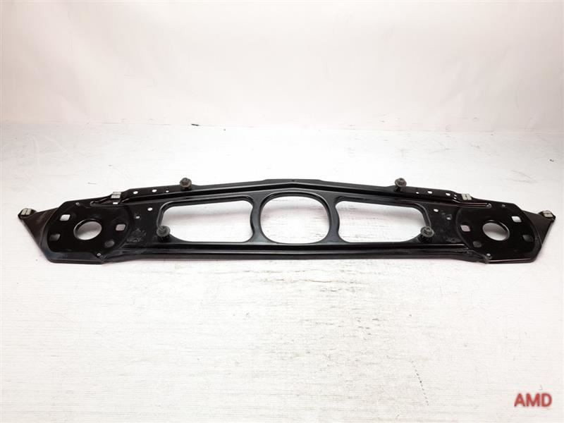 2003 BMW 330ci 325ci E46 Convertible Lower Radiator Support Crosslink 7111694