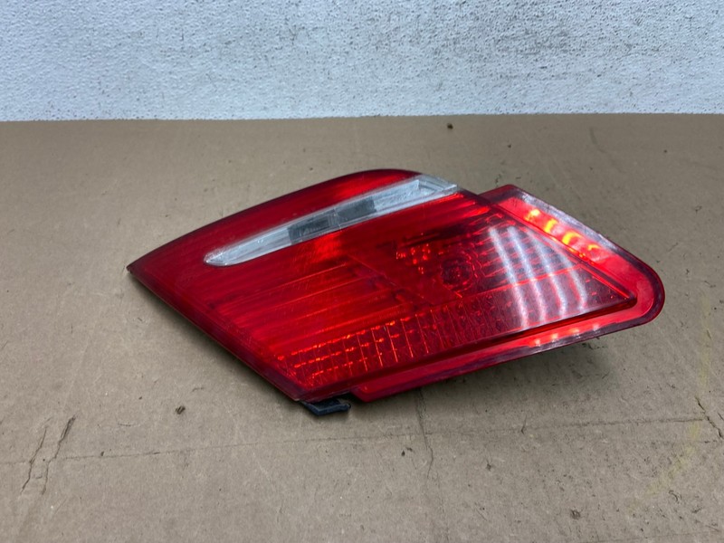 2006 - 2008 BMW 7-Series 750li 760li Left Driver Inner Tail Light AE6900