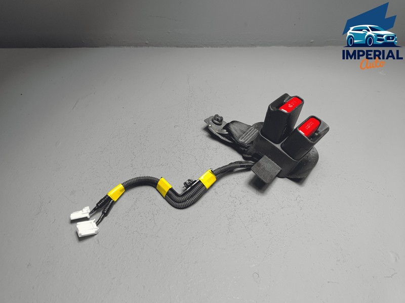 TOYOTA CAMRY REAR DRIVER & CENTER SIDE SEATBELT SEAT BELT BUCKLE OEM 2018