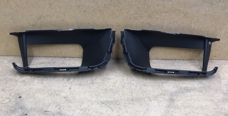 2019 - 2021 Porsche Cayenne Front Bumper Air Guide Cover Right RH & Left LH OEM