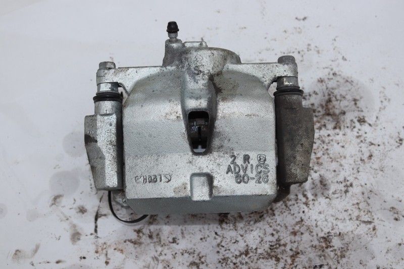 2019-2023 LEXUS ES300H FRONT RIGHT PASSENGER SIDE BRAKE CALIPER OEM
