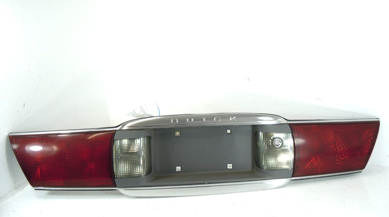 2000-2005 Buick LeSabre Trunk Lid Mounted Tail Light Finish Panel OEM