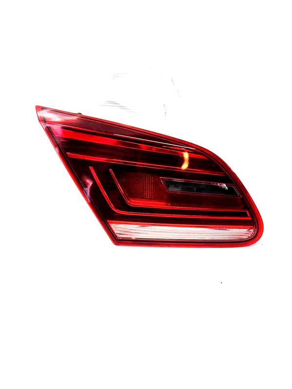 2013 Volkswgn CC LH Driver Side Inner Tail Light Assembly Light Scratches
